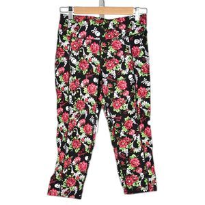 Betsey Johnson High Rise Performance Capri Legging Skull and Flower Size M
